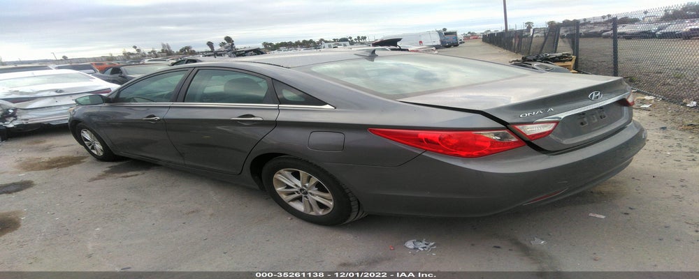 5NPEB4AC3BH281247 2011 HYUNDAI SONATA photo no. 3