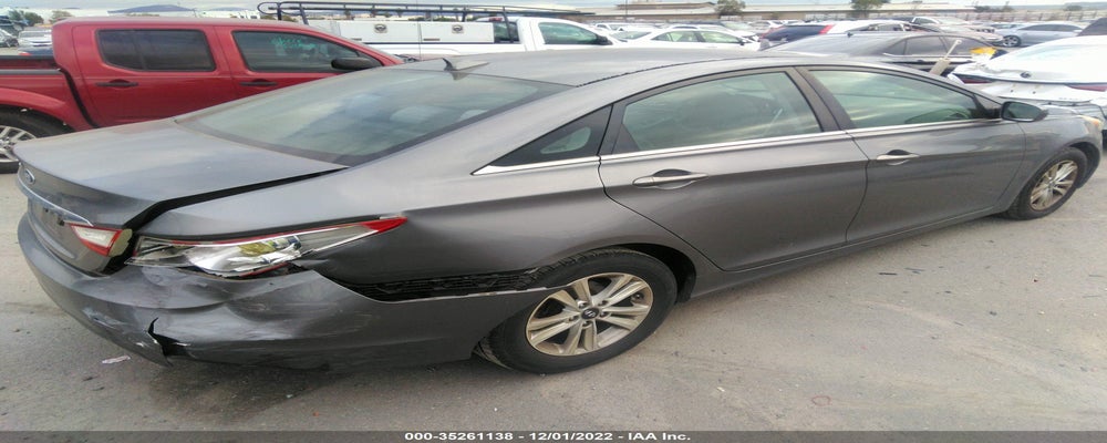 5NPEB4AC3BH281247 2011 HYUNDAI SONATA photo no. 4