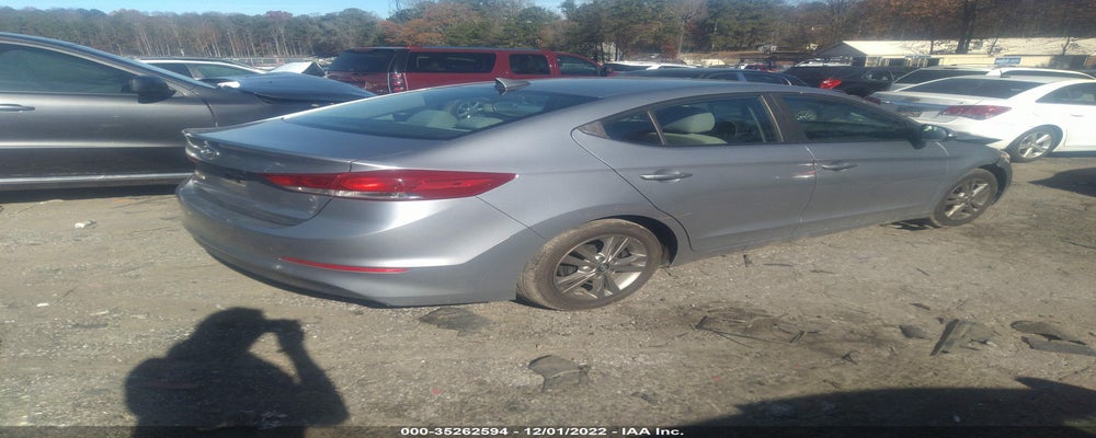 5NPD84LF7HH080719 2017 HYUNDAI ELANTRA photo no. 4