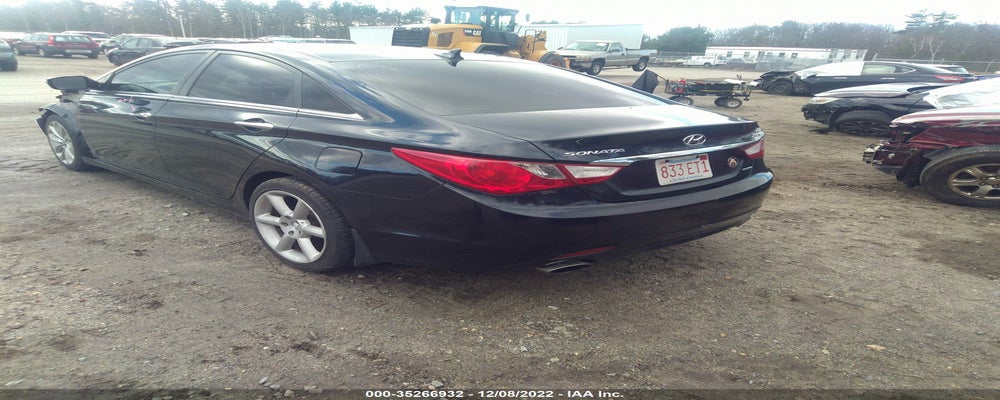 5NPEC4AB4BH241795 2011 HYUNDAI SONATA photo no. 3