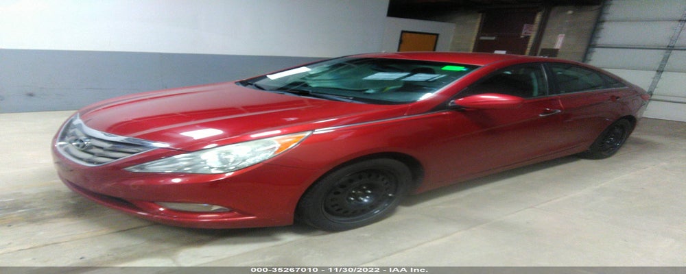 5NPEC4AB7BH196318 2011 HYUNDAI SONATA photo no. 2