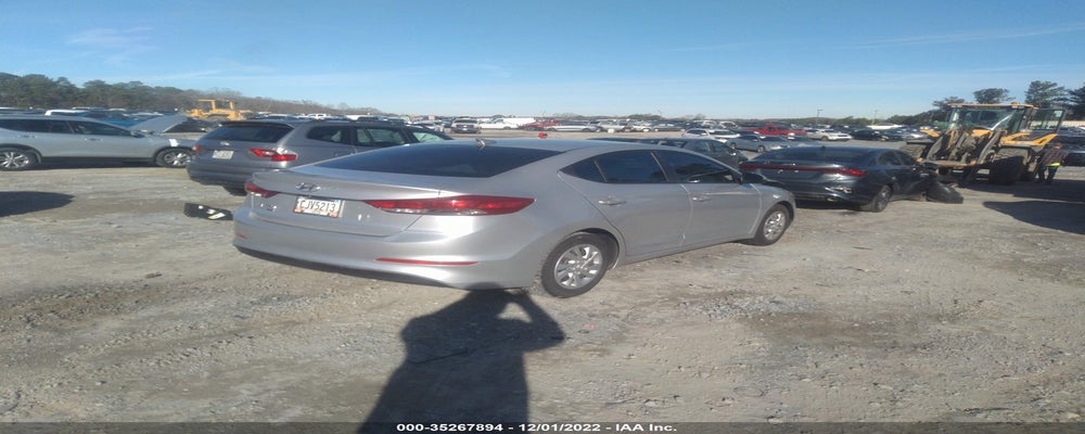 5NPD74LFXHH141581 2017 HYUNDAI ELANTRA photo no. 4