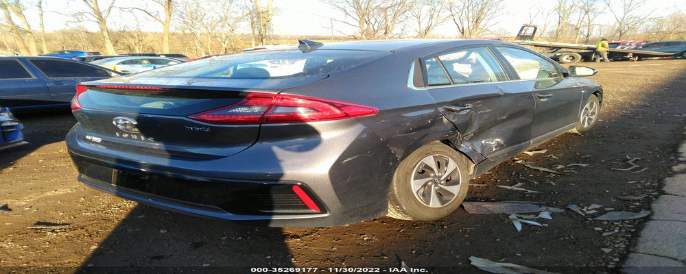 KMHC75LC1KU120134 2019 HYUNDAI IONIQ HYBRID photo no. 4