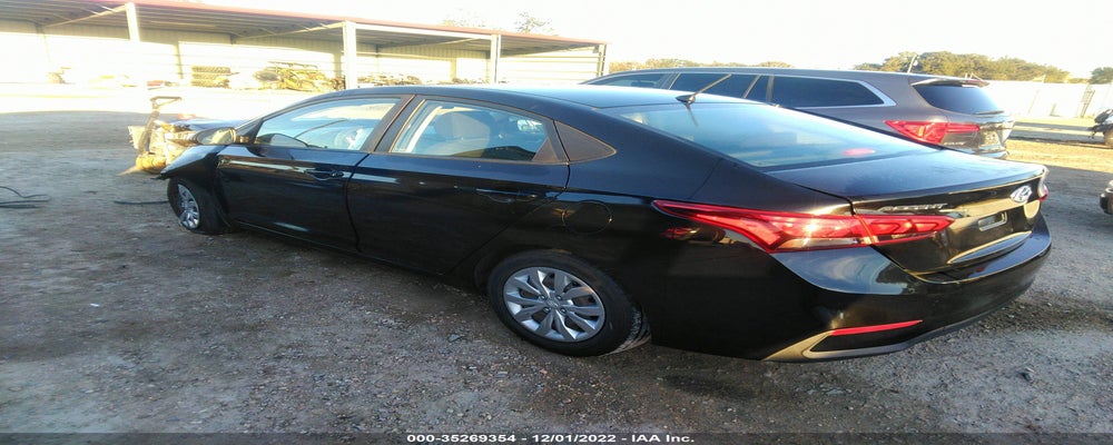 3KPC24A33JE017634 2018 HYUNDAI ACCENT photo no. 3
