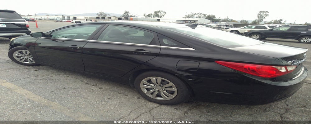 5NPEB4AC8BH047928 2011 HYUNDAI SONATA photo no. 3