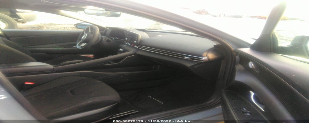 KMHLM4AG5NU328675 2022 HYUNDAI ELANTRA photo no. 5