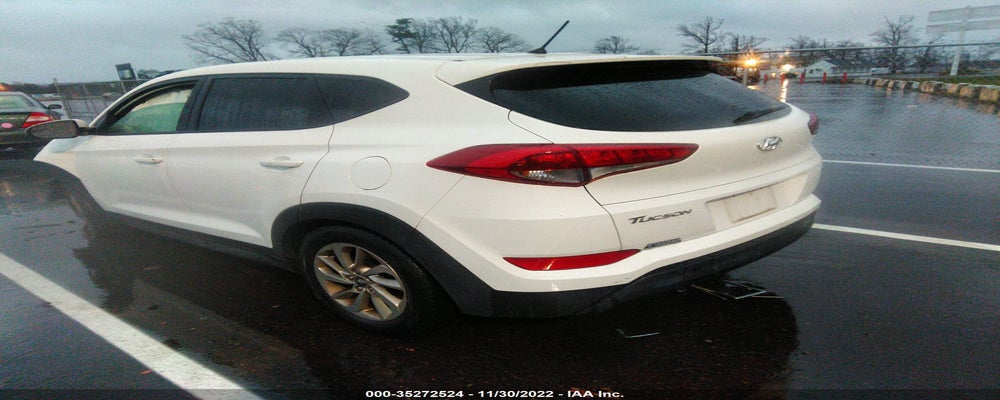 KM8J2CA41JU644226 2018 HYUNDAI TUCSON photo no. 3