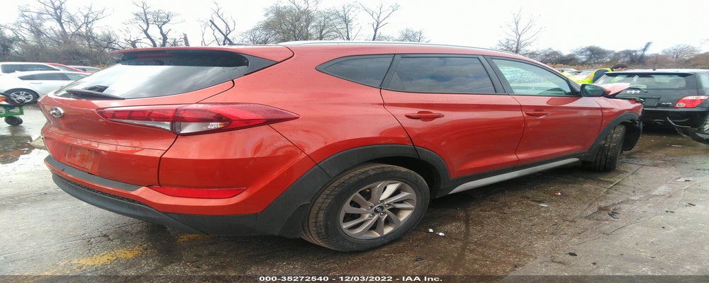 KM8J33A43HU517565 2017 HYUNDAI TUCSON photo no. 4