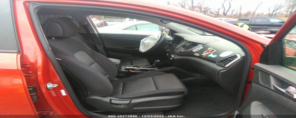 KM8J33A43HU517565 2017 HYUNDAI TUCSON photo no. 5