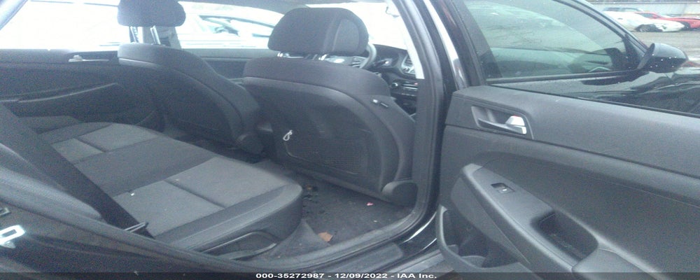 KM8J3CA45HU365174 2017 HYUNDAI TUCSON photo no. 8
