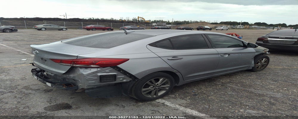 5NPD84LF2HH013557 2017 HYUNDAI ELANTRA photo no. 4