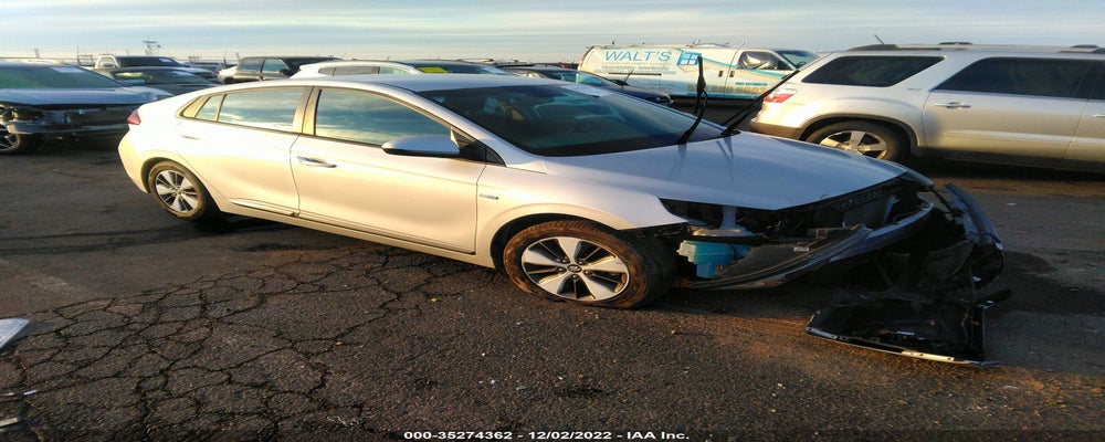 KMHC65LD9KU136139 2019 HYUNDAI IONIQ PLUG-IN HYBRID photo no. 3