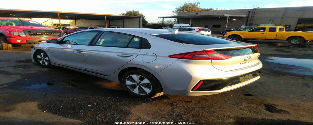 KMHC65LD9KU136139 2019 HYUNDAI IONIQ PLUG-IN HYBRID photo no. 3