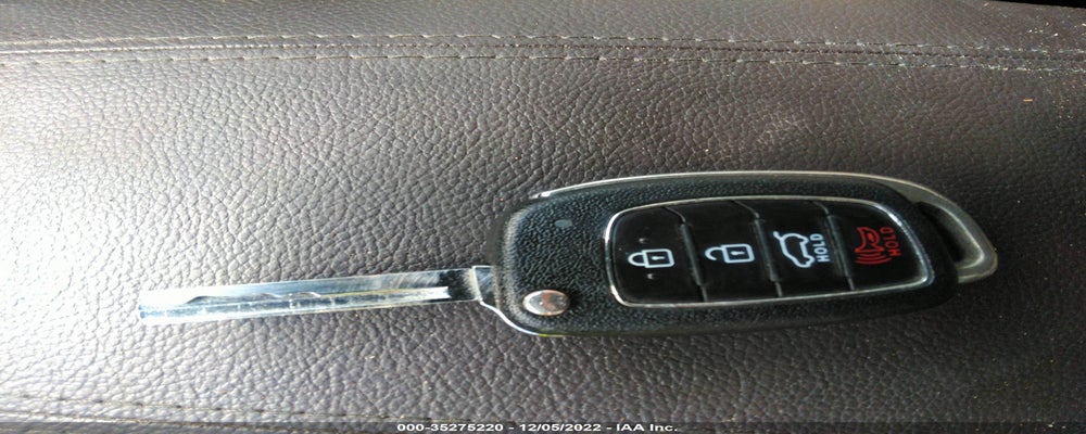5NMZU3LB2HH036875 2017 HYUNDAI SANTA FE SPORT photo no. 11