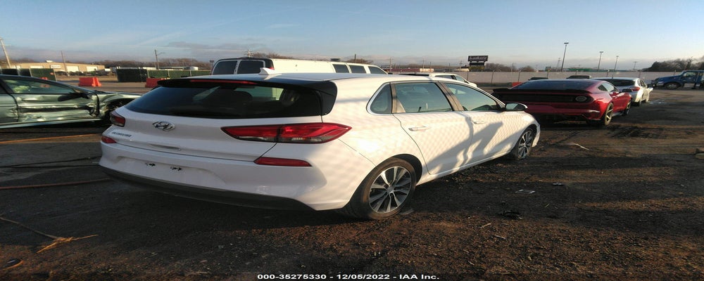 KMHH35LE5LU125101 2020 HYUNDAI ELANTRA GT photo no. 4