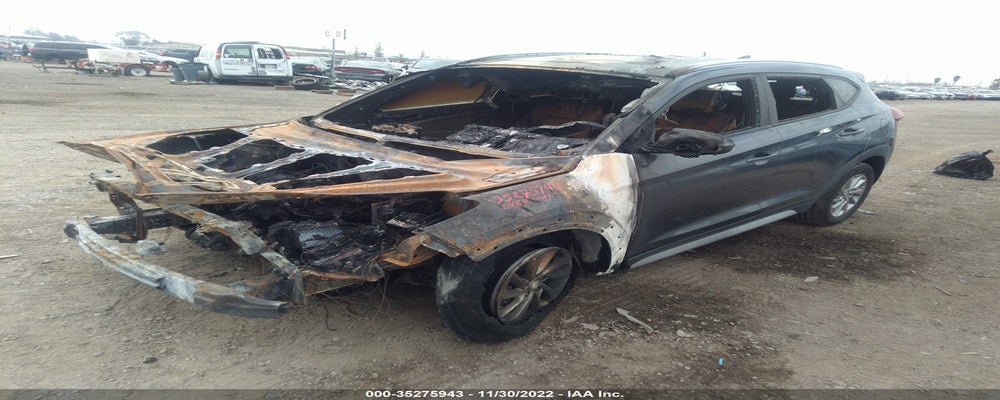 KM8J3CA48JU736026 2018 HYUNDAI TUCSON photo no. 2