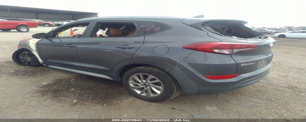 KM8J3CA48JU736026 2018 HYUNDAI TUCSON photo no. 3