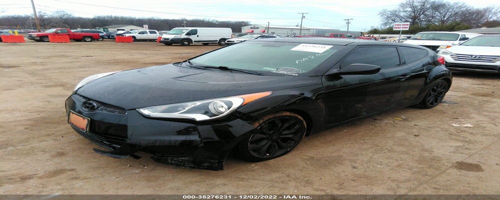 KMHTC6AD9CU063938 2012 HYUNDAI VELOSTER photo no. 2