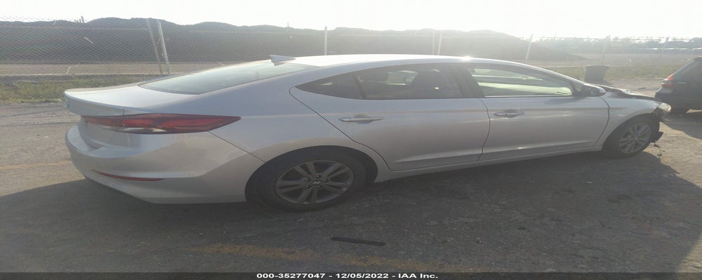 5NPD84LF4HH042879 2017 HYUNDAI ELANTRA photo no. 4