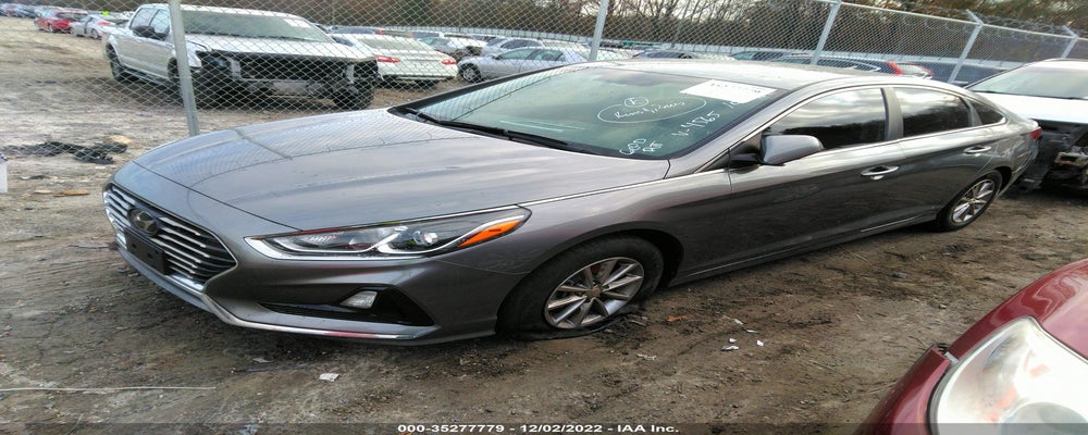 5NPE24AF2JH714565 2018 HYUNDAI SONATA photo no. 2