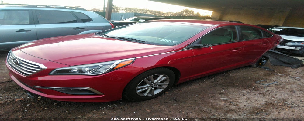 5NPE24AF4FH040748 2015 HYUNDAI SONATA photo no. 2