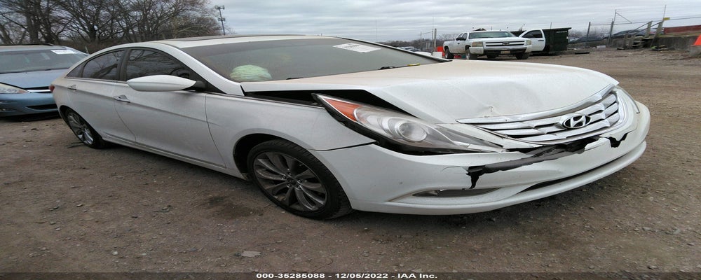5NPEC4AC5BH144310 2011 HYUNDAI SONATA photo no. 1