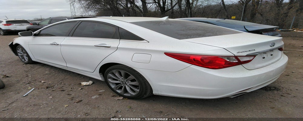 5NPEC4AC5BH144310 2011 HYUNDAI SONATA photo no. 3