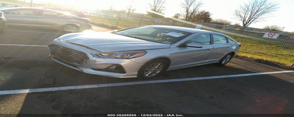 5NPE24AF7JH728834 2018 HYUNDAI SONATA photo no. 2
