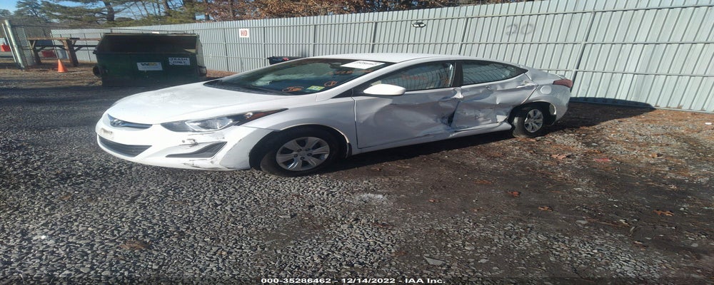 5NPDH4AE6GH798268 2016 HYUNDAI ELANTRA photo no. 2