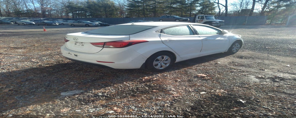 5NPDH4AE6GH798268 2016 HYUNDAI ELANTRA photo no. 4