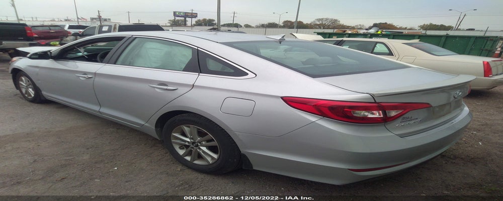 5NPE24AFXFH231123 2015 HYUNDAI SONATA photo no. 3