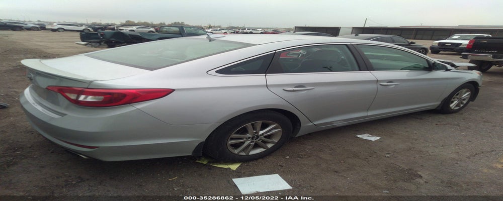 5NPE24AFXFH231123 2015 HYUNDAI SONATA photo no. 4