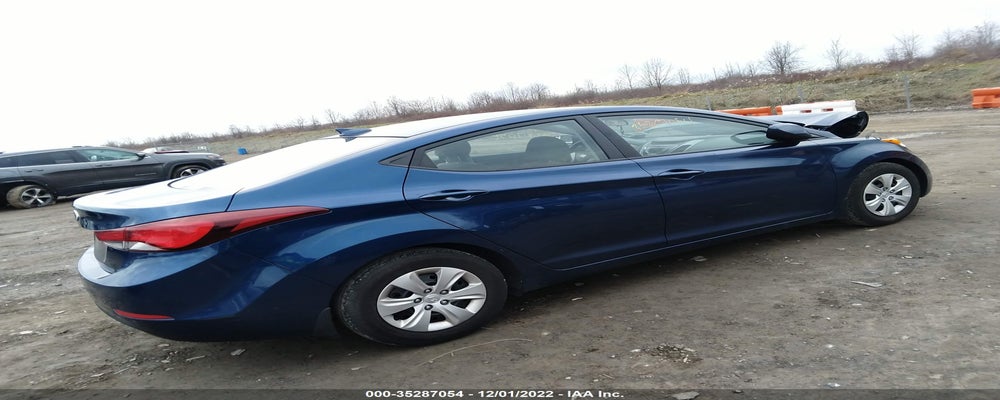 5NPDH4AE4GH668134 2016 HYUNDAI ELANTRA photo no. 4