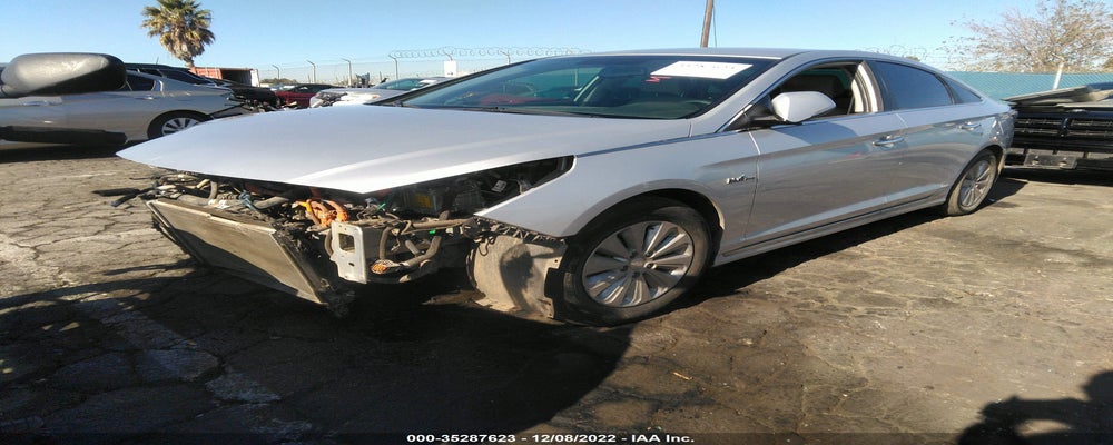 KMHE24L16HA050902 2017 HYUNDAI SONATA HYBRID photo no. 2
