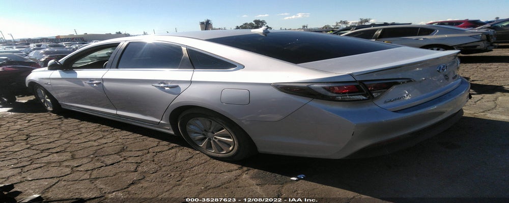 KMHE24L16HA050902 2017 HYUNDAI SONATA HYBRID photo no. 3