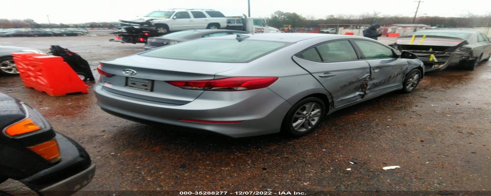 5NPD84LF1HH002453 2017 HYUNDAI ELANTRA photo no. 4
