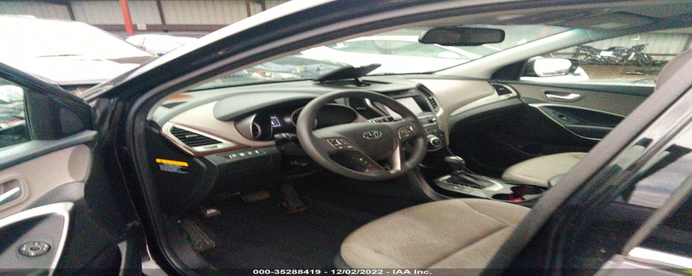 5NMZU3LB6JH078875 2018 HYUNDAI SANTA FE SPORT photo no. 5