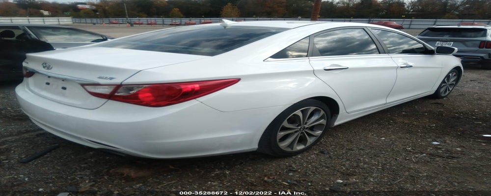 5NPEC4AB3DH709714 2013 HYUNDAI SONATA photo no. 4