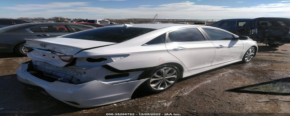 5NPEC4AC9EH850359 2014 HYUNDAI SONATA photo no. 4