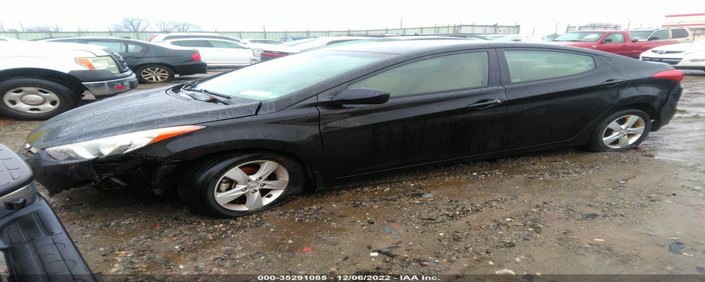 KMHDH4AE3DU541629 2013 HYUNDAI ELANTRA photo no. 2