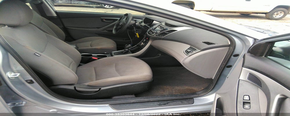 5NPDH4AE1GH773164 2016 HYUNDAI ELANTRA photo no. 5
