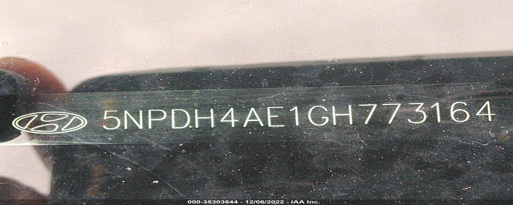 5NPDH4AE1GH773164 2016 HYUNDAI ELANTRA photo no. 9