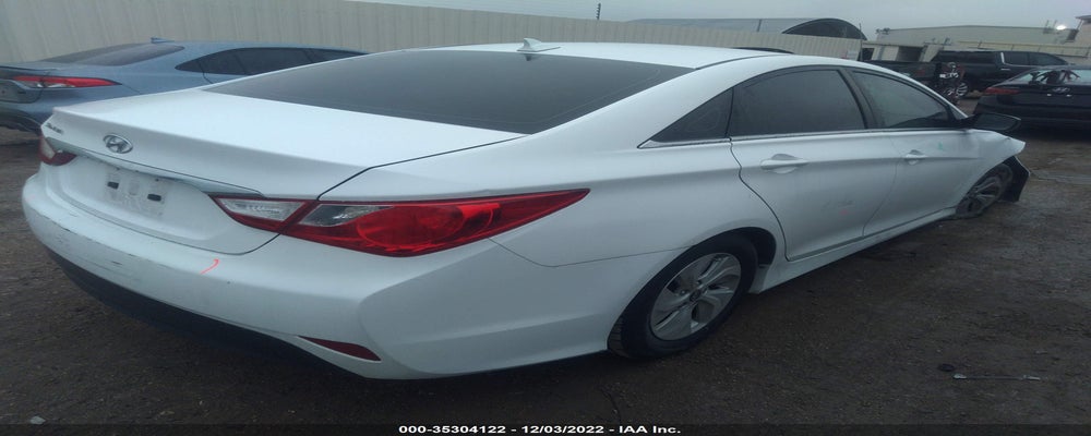 5NPEB4AC4EH813612 2014 HYUNDAI SONATA photo no. 4