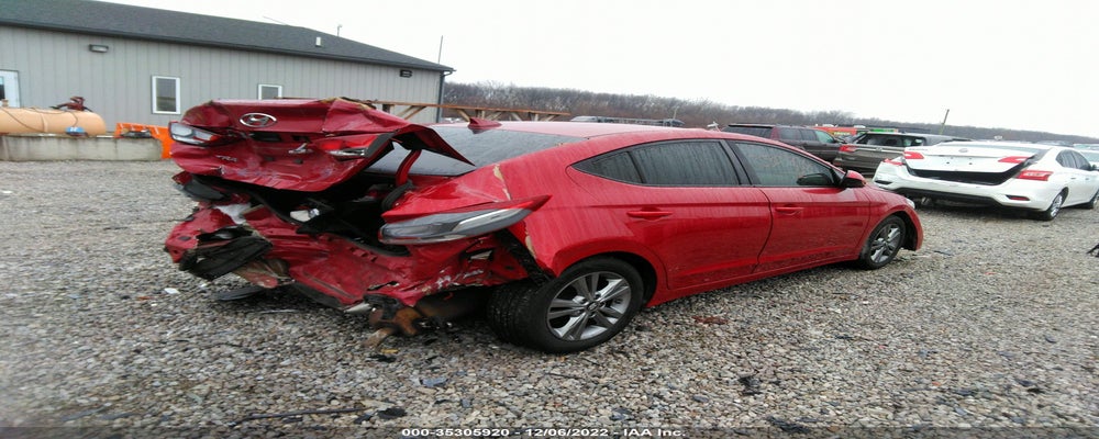 KMHD84LF7HU192440 2017 HYUNDAI ELANTRA photo no. 4