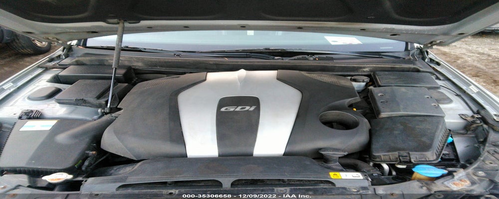 KMHGC4DD1CU158821 2012 HYUNDAI GENESIS photo no. 10