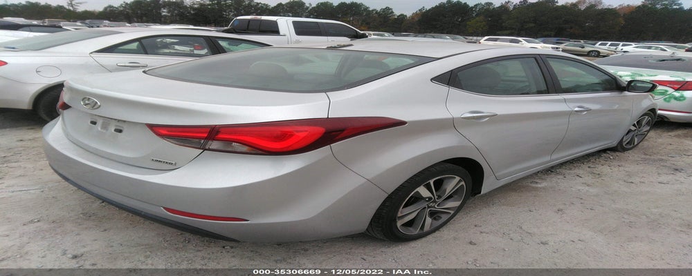 5NPDH4AEXFH612780 2015 HYUNDAI ELANTRA photo no. 4