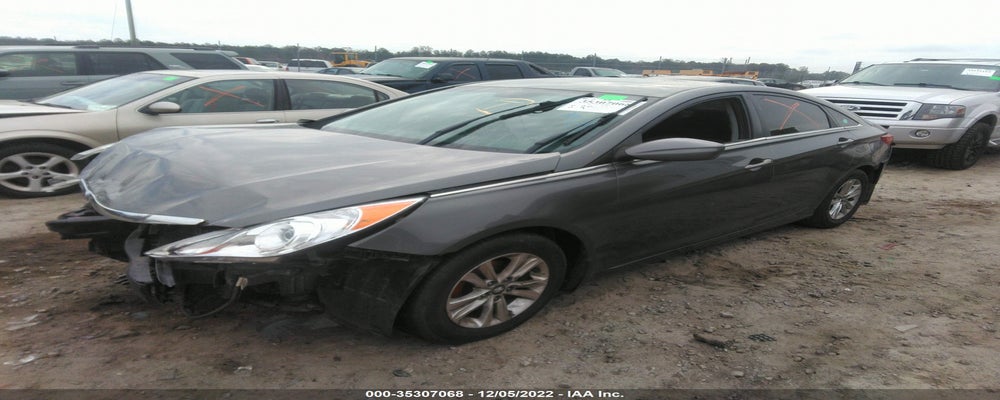 5NPEB4AC1BH117625 2011 HYUNDAI SONATA photo no. 2