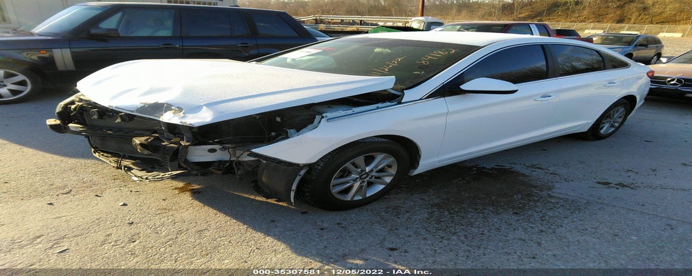 5NPE24AF7FH072318 2015 HYUNDAI SONATA photo no. 2