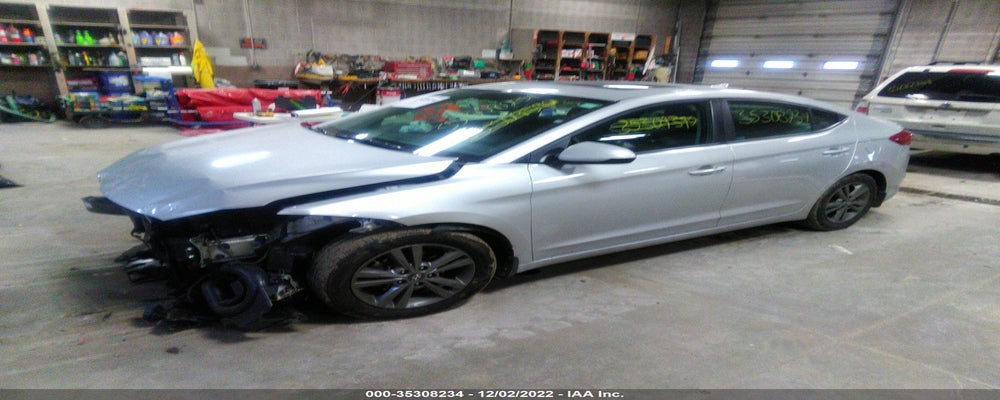 5NPD84LF2JH241189 2018 HYUNDAI ELANTRA photo no. 2
