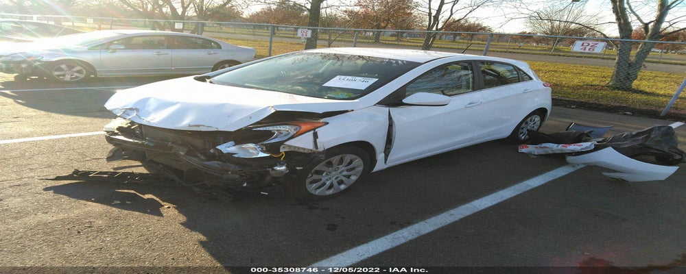 KMHD35LH1GU274281 2016 HYUNDAI ELANTRA GT photo no. 2